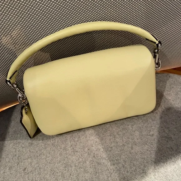 SOLD Coach pillow tabby mini - lime green - Picture 3 of 9